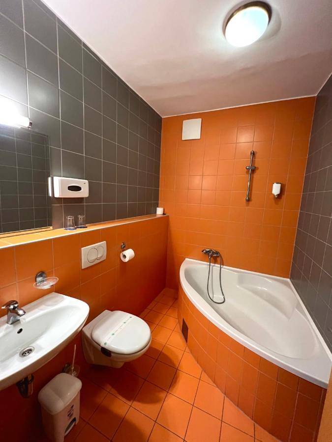 Hotel Jeruzalem Ljutomer Eksteriør bilde